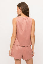 Load image into Gallery viewer, scallop hem tank
